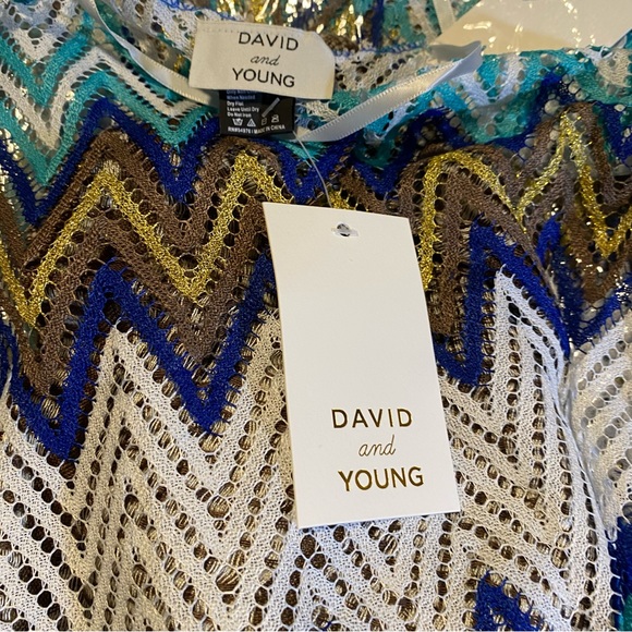 Long Lacy vest style beach cover up,easy to pack,lots of coverage. Pretty colors - Picture 7 of 7